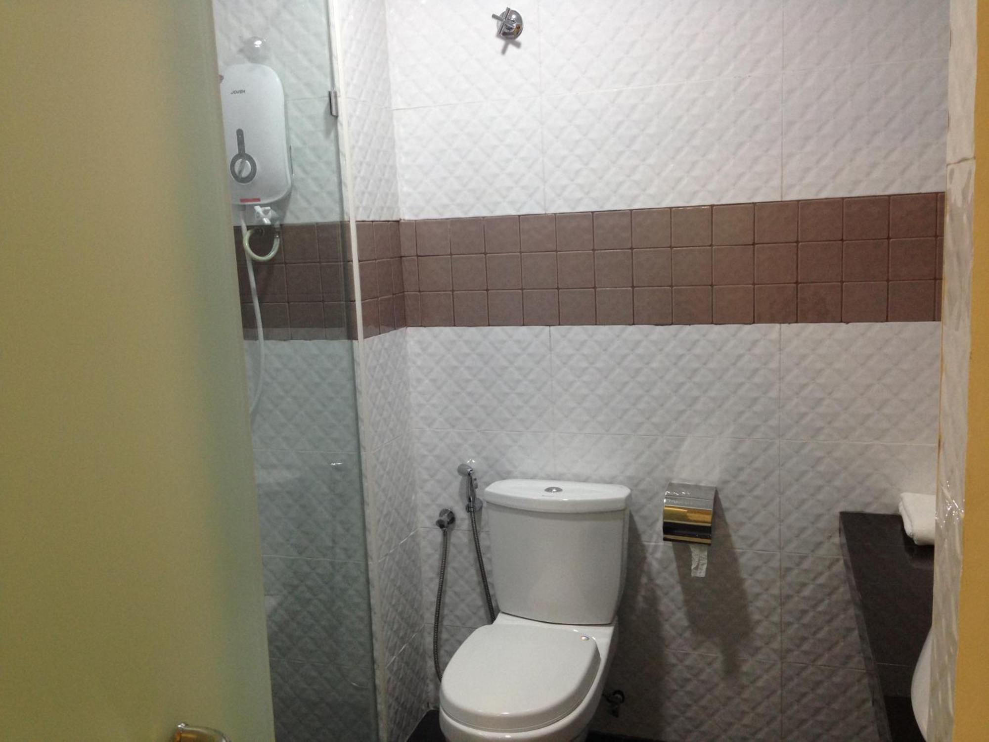 Crystal Garden Hotel - Seri Kembangan Pokój zdjęcie