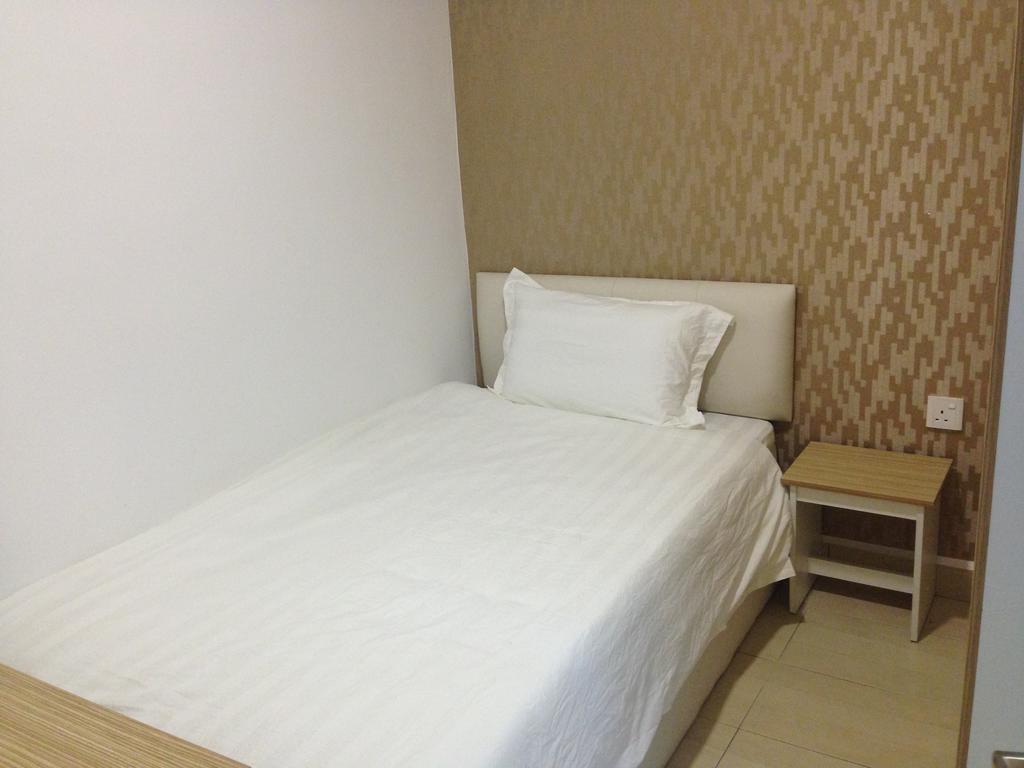 Crystal Garden Hotel - Seri Kembangan Pokój zdjęcie